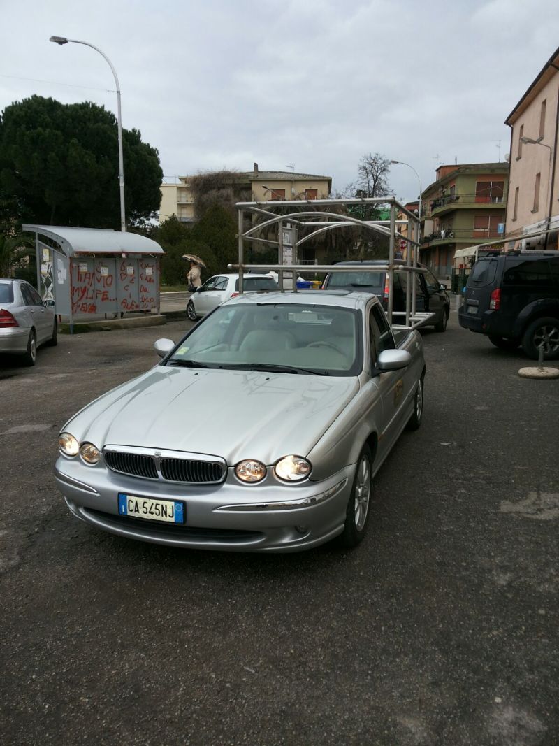 Davanti dell'auto funebre
