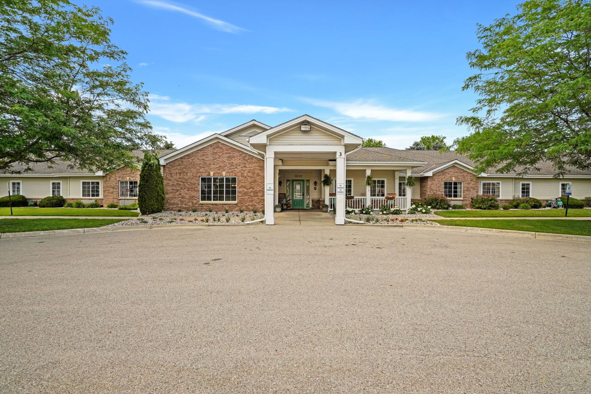 Senior Living Center near Janesville, WI