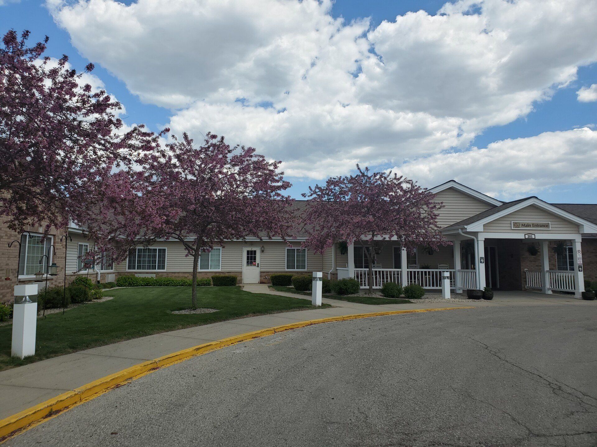 Senior Living Center near Janesville, WI