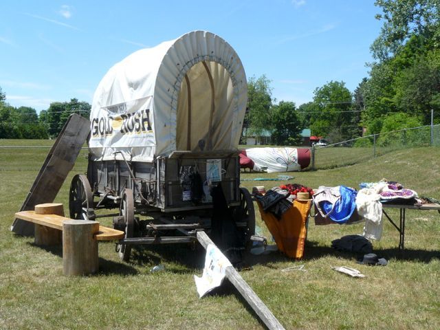 Covered wagon at Eugenia Gold Rush.