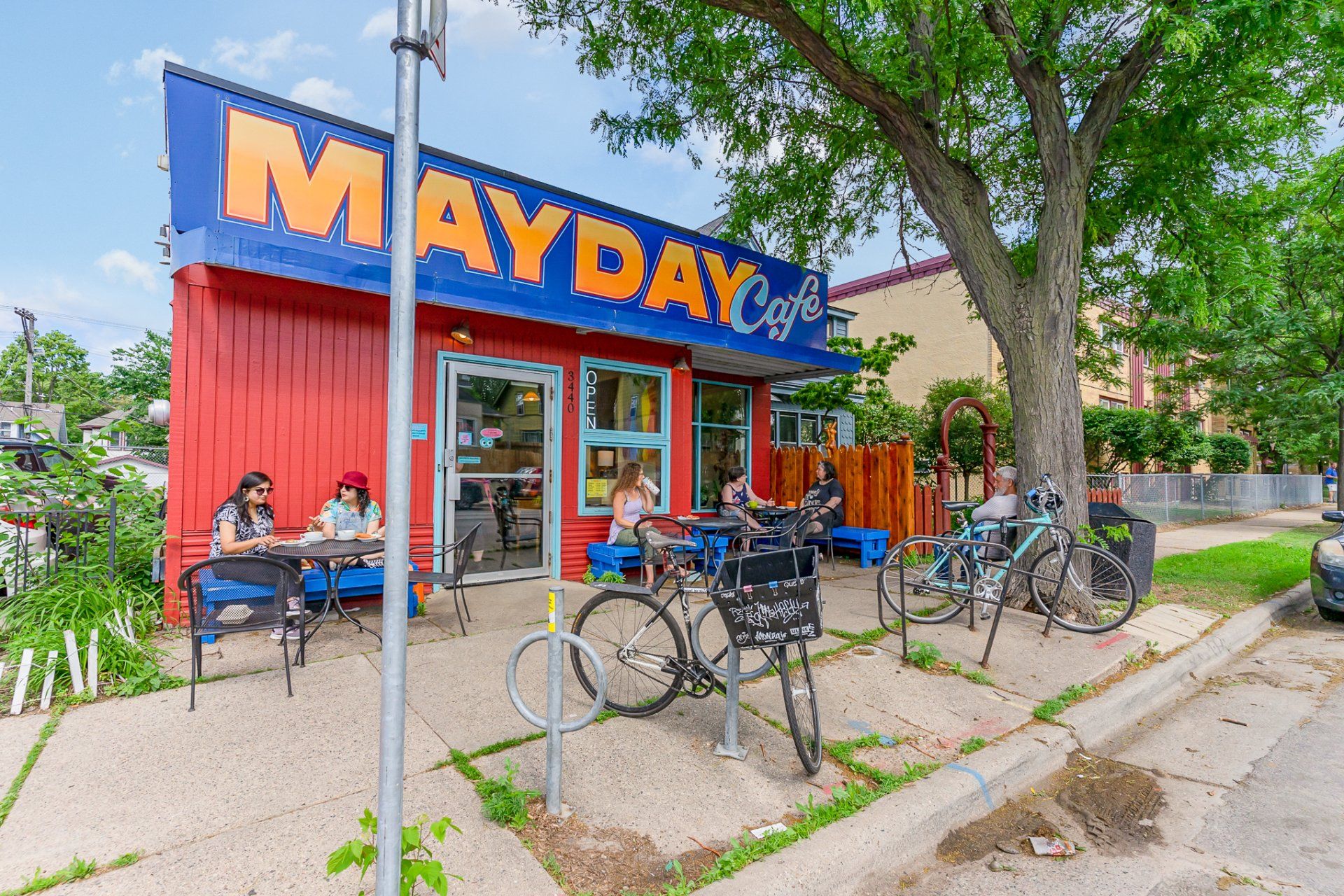 Bloomington Ave Exterior