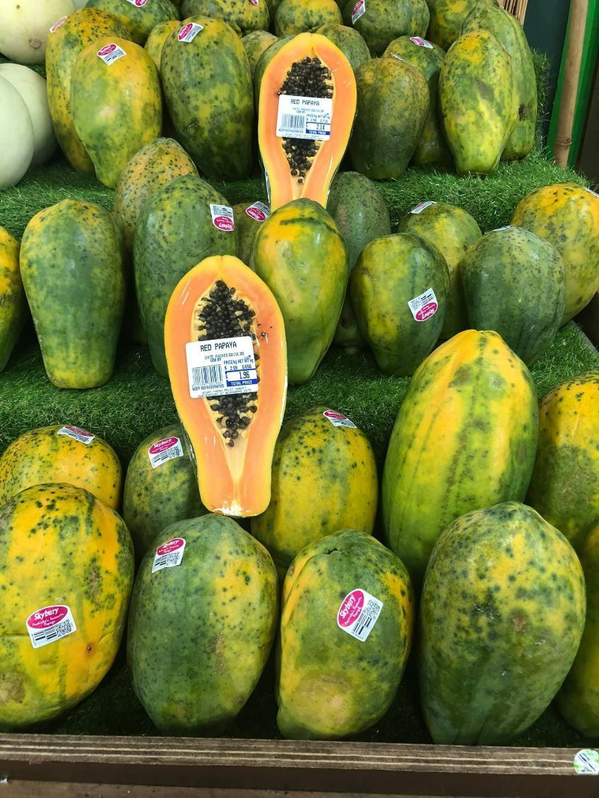 Papayas On Display — Start Fresh Fruit Market in Bundaberg Central QLD