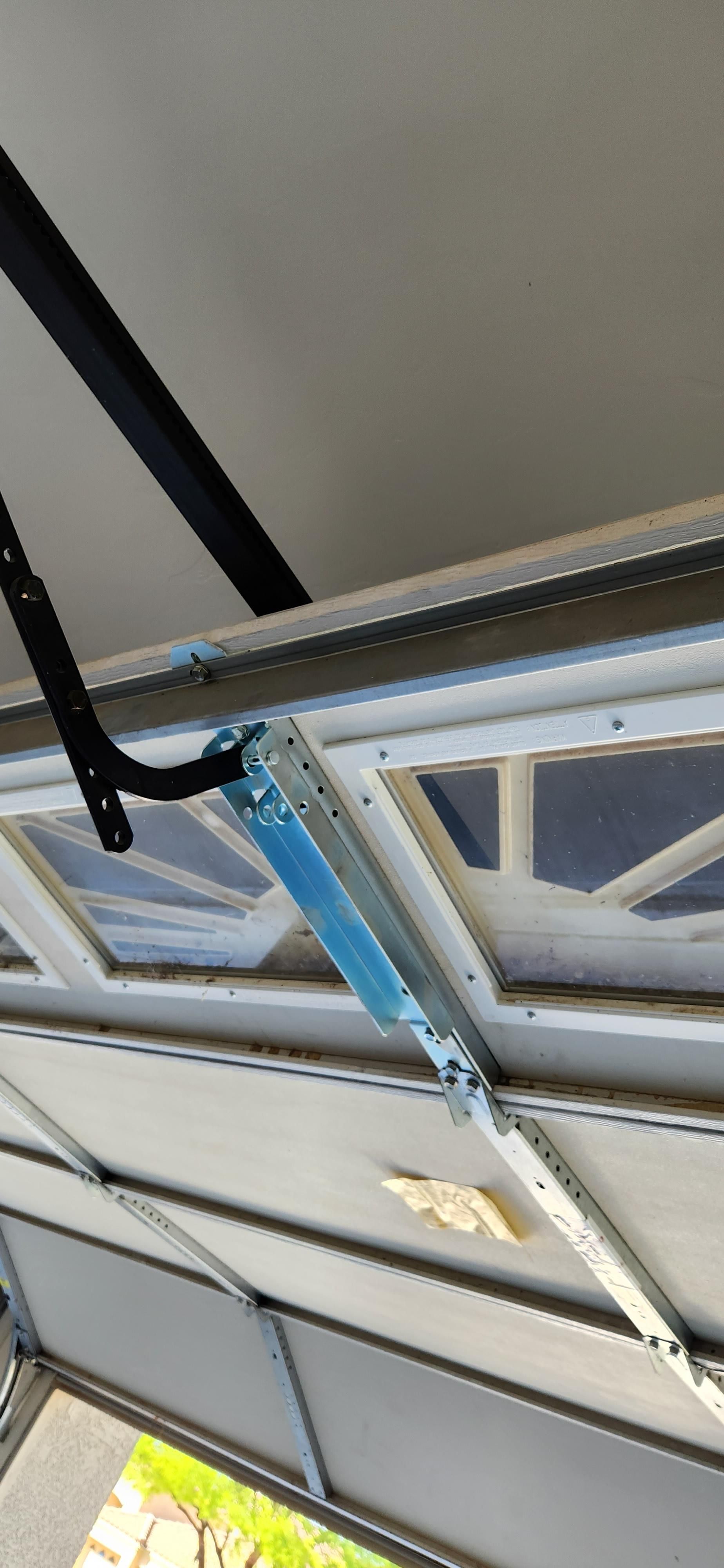 A close up of the inside of a garage door.