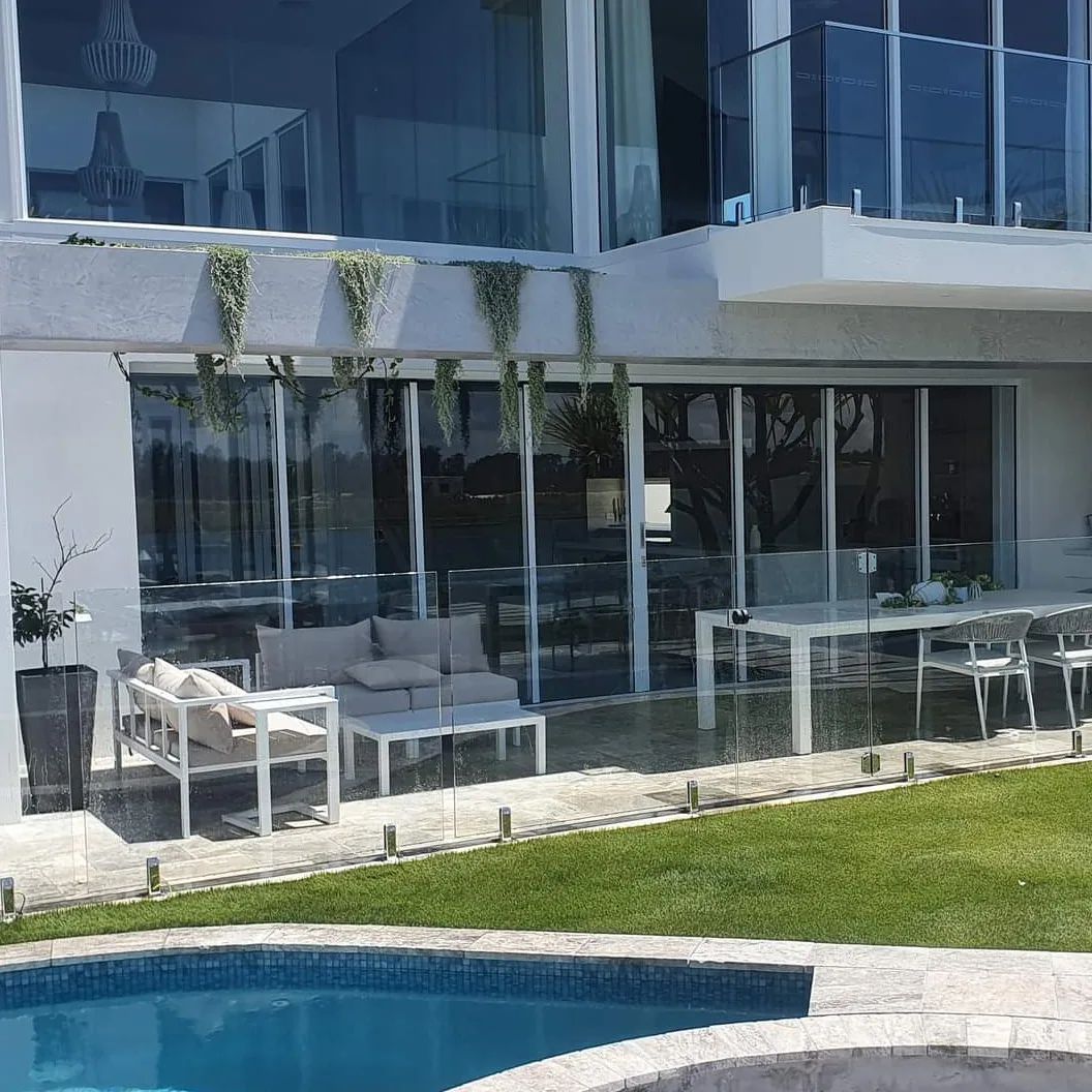 Full Frameless Glass Pool Fencing