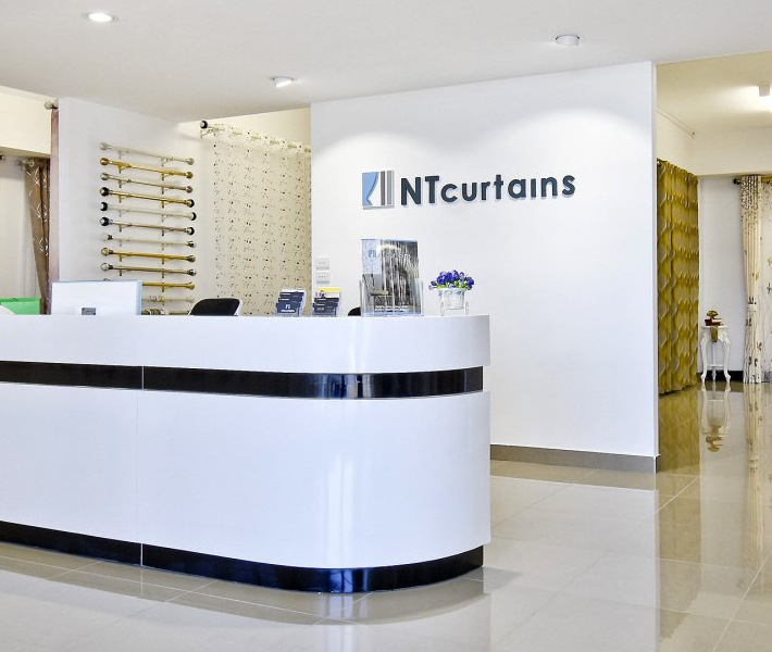 Darwin's Curtain and Blind Experts NT Curtains