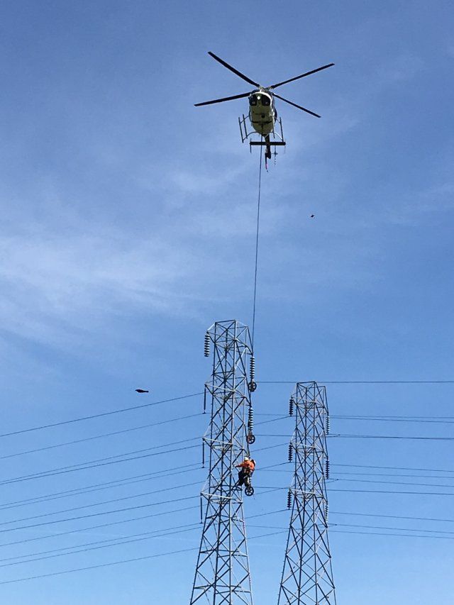 Electrician Lineman Repairing — Sacramento, CA — Sacramento Executive Helicopters