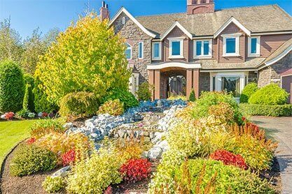 Luxury House - Garden and Landscaping in Springfield, IL