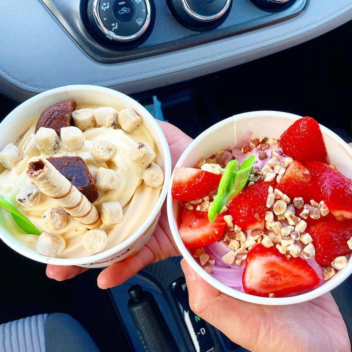 Frenchie's Frozen Yogurt & Lounge