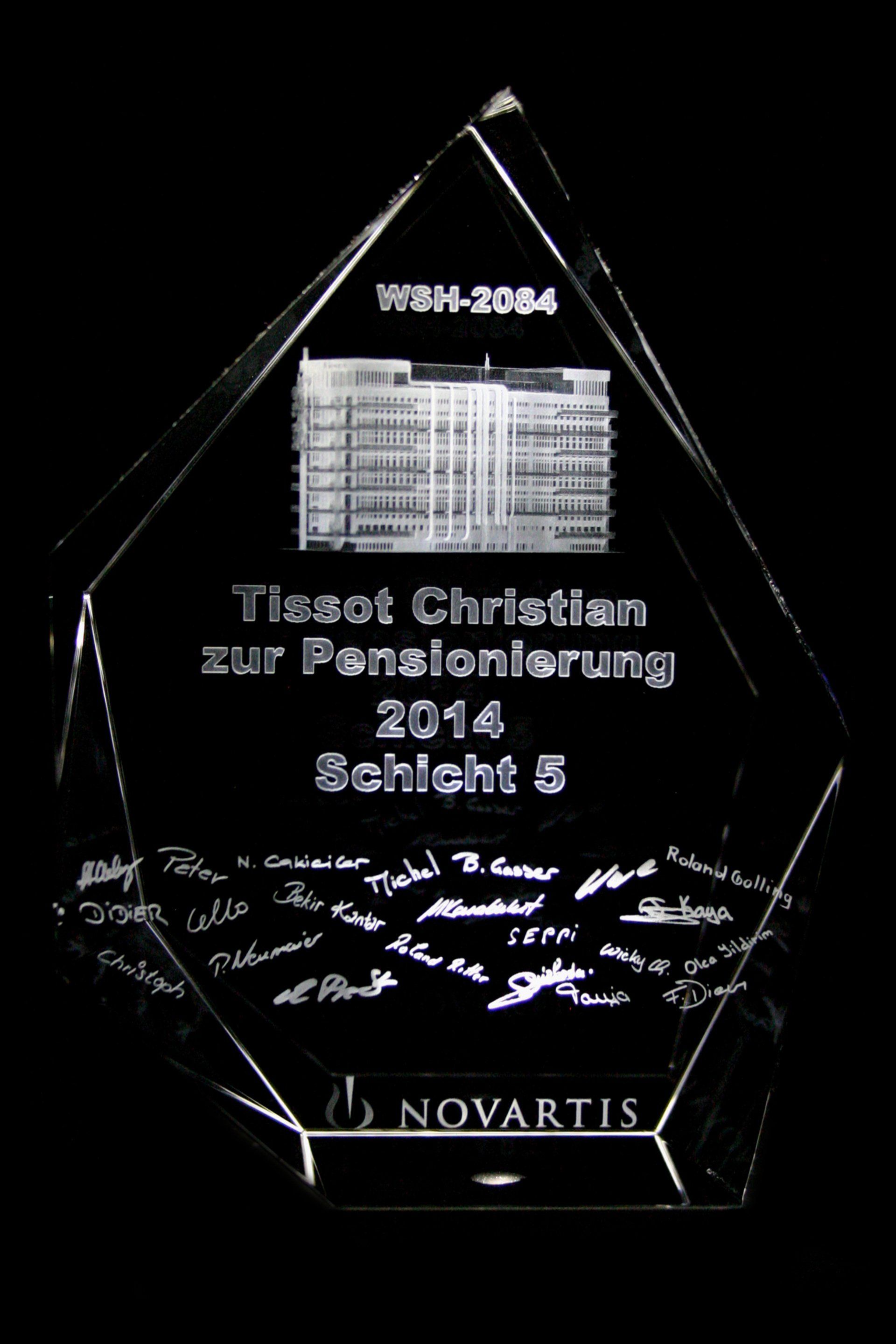 3D Lasergravuren Novartis Geschenk