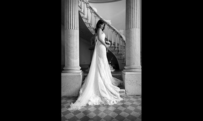 foto in bianco e nero di donna prima del matrimonio