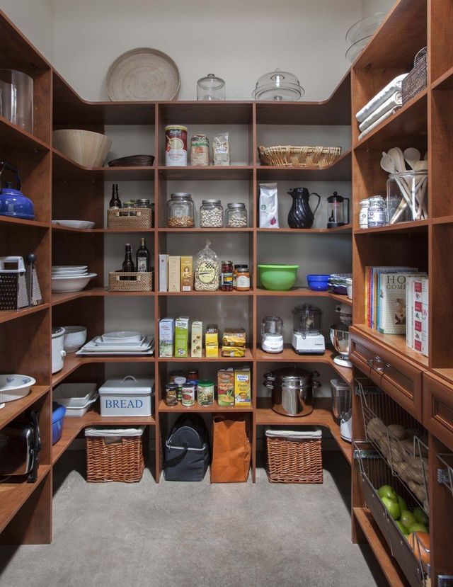 Custom Kitchen Pantry Storage & Organization Ideas