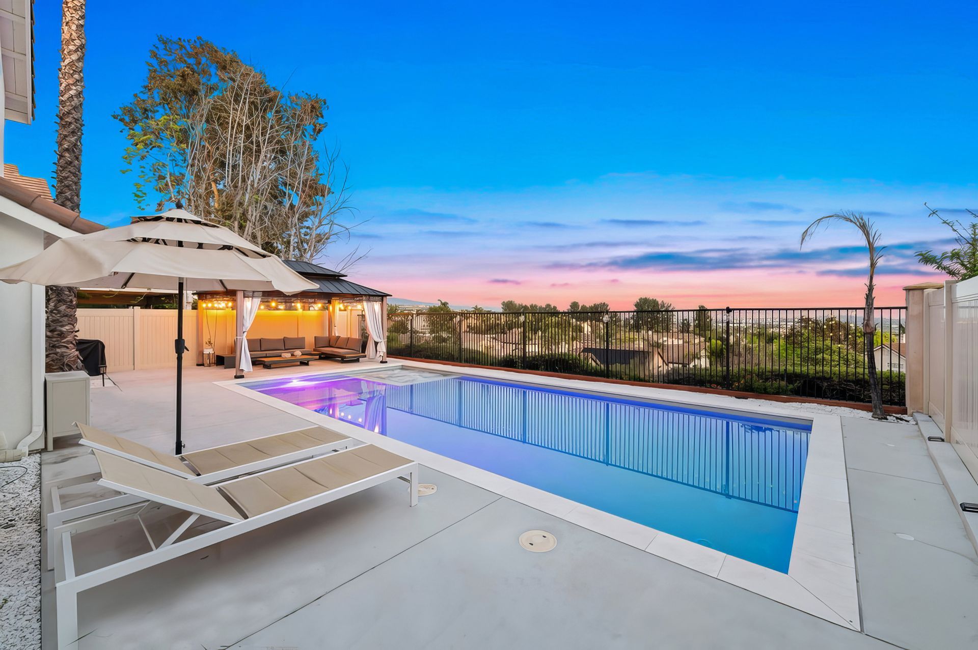 Gunderland Pools - $65,000 Dream Pool Special.