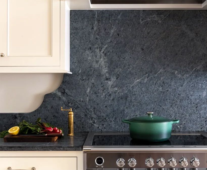 Backsplash Moody Colors