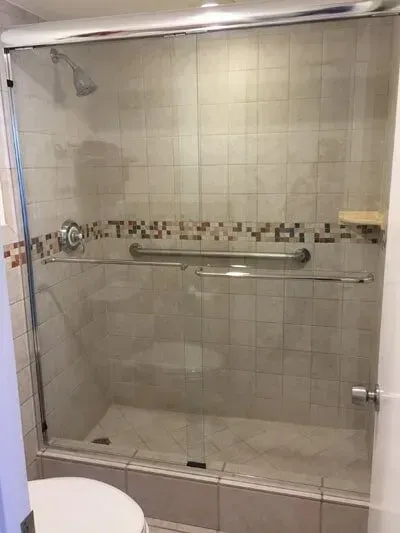 Sliding Glass Shower Enclosure - Oakland Park, FL - Glass USA