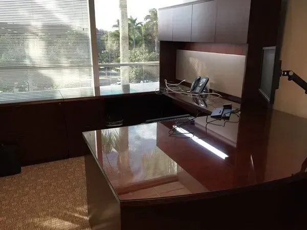 Desktop Glass Replacement - Oakland Park, FL - Glass USA