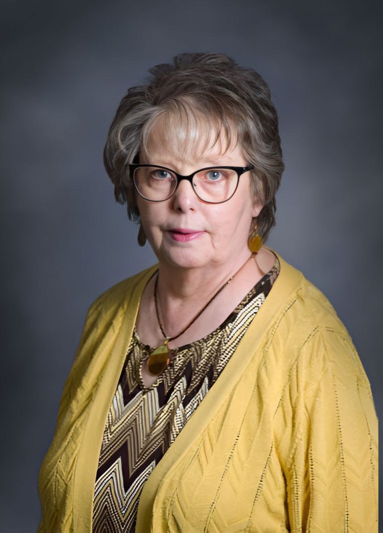 Phyllis Gunter, (Retired)