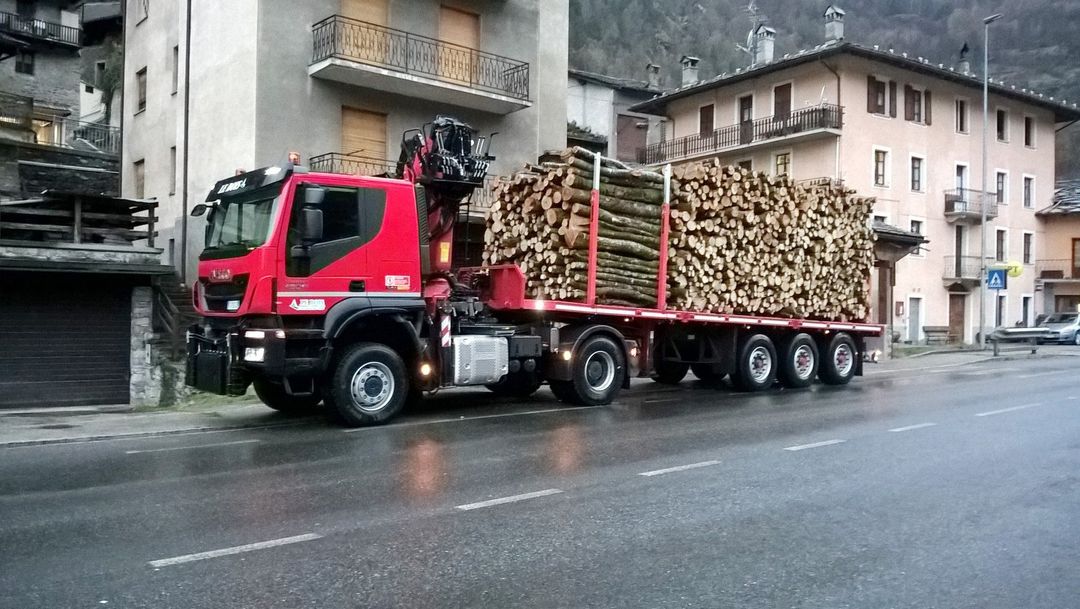 Transport du bois par la route