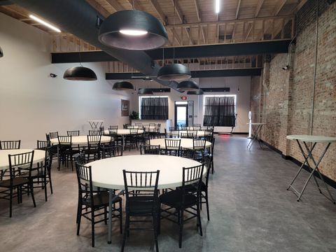 Hold your event at the elegant Rochester Event Center. We host weddings, birthdays, quinceañera's, family gatherings and more...