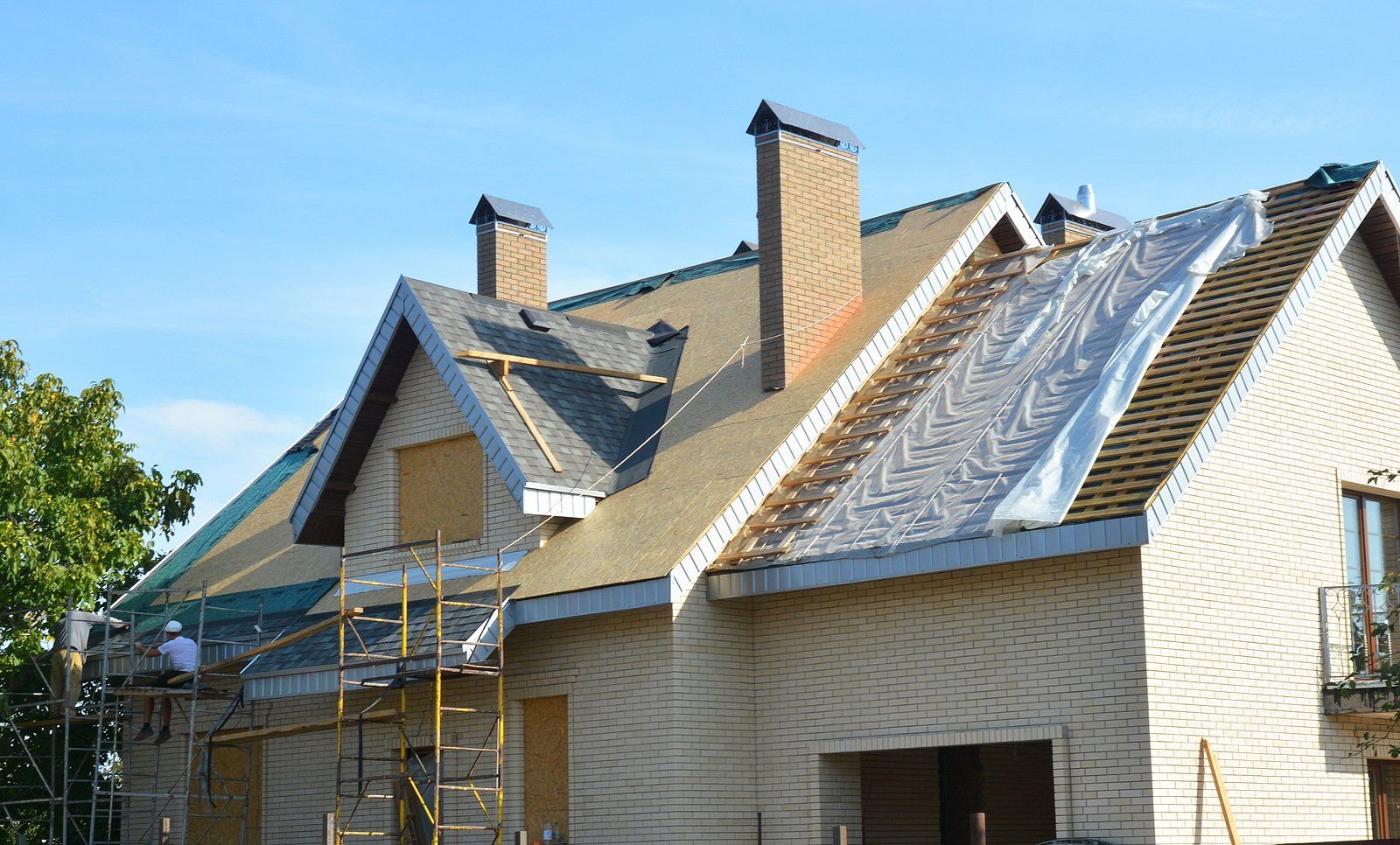 Roof Installations and Replacement Services Near You