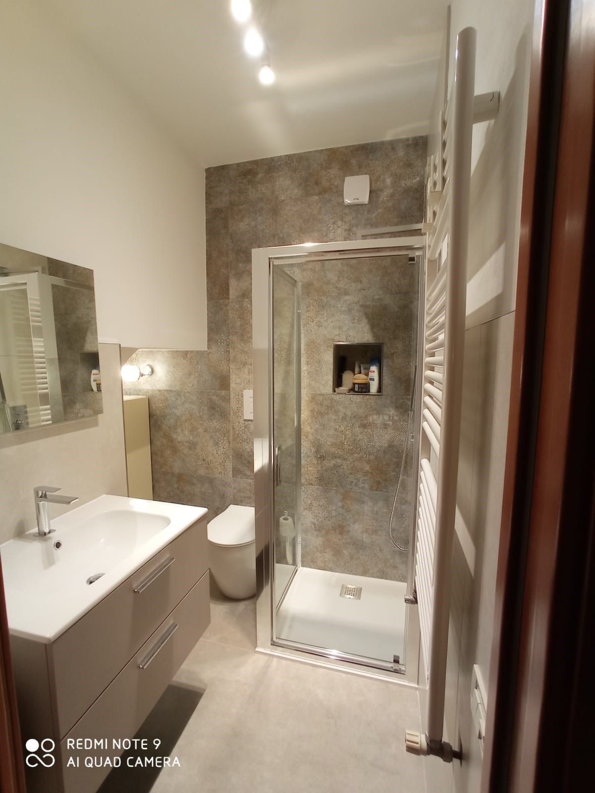 RISTRUTTURAZIONE BAGNI