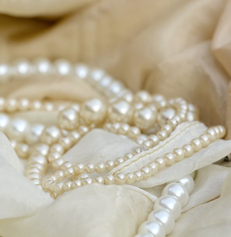 Pearl Necklaces — Beverly Hills, CA — Beverly Hills Jewelry Buyers