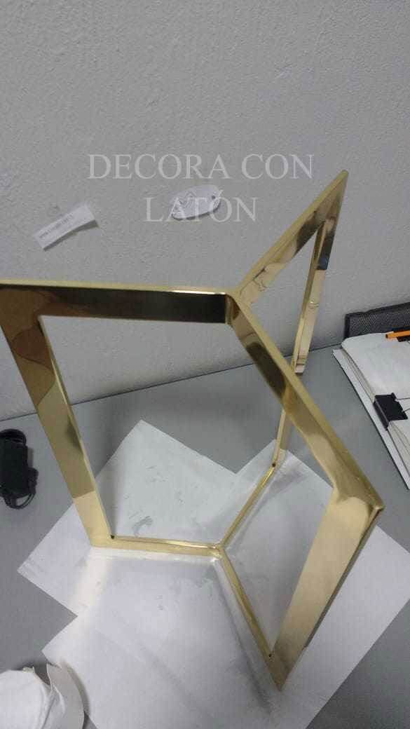 DECORA CON LATÓN