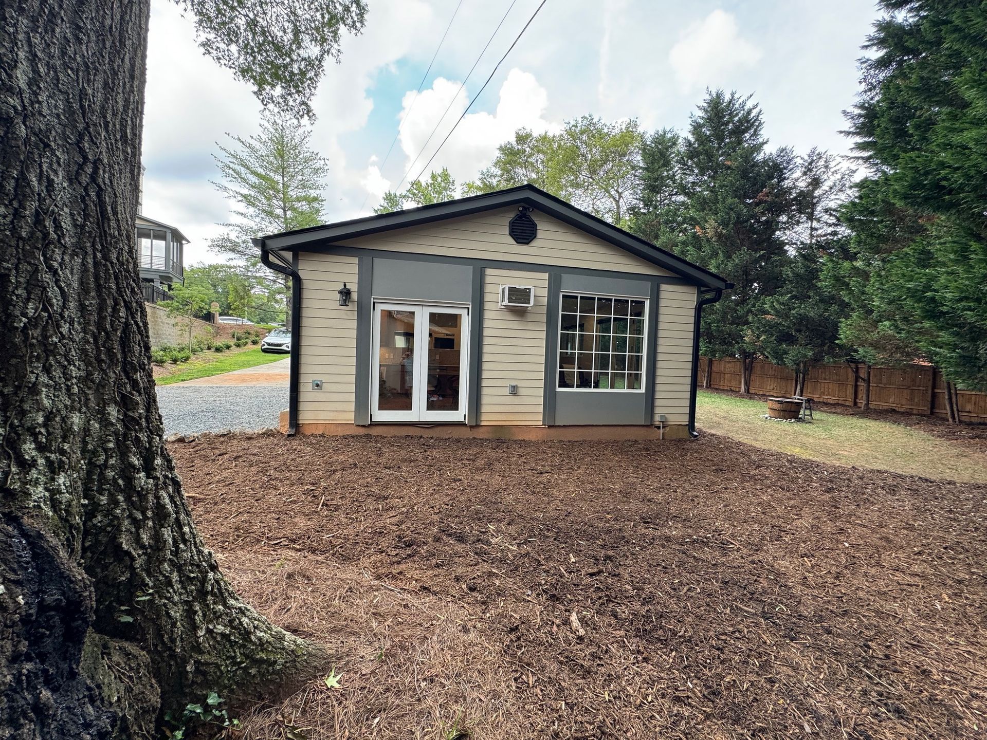 716 E Woodlawn RdCharlotte, NC 28209