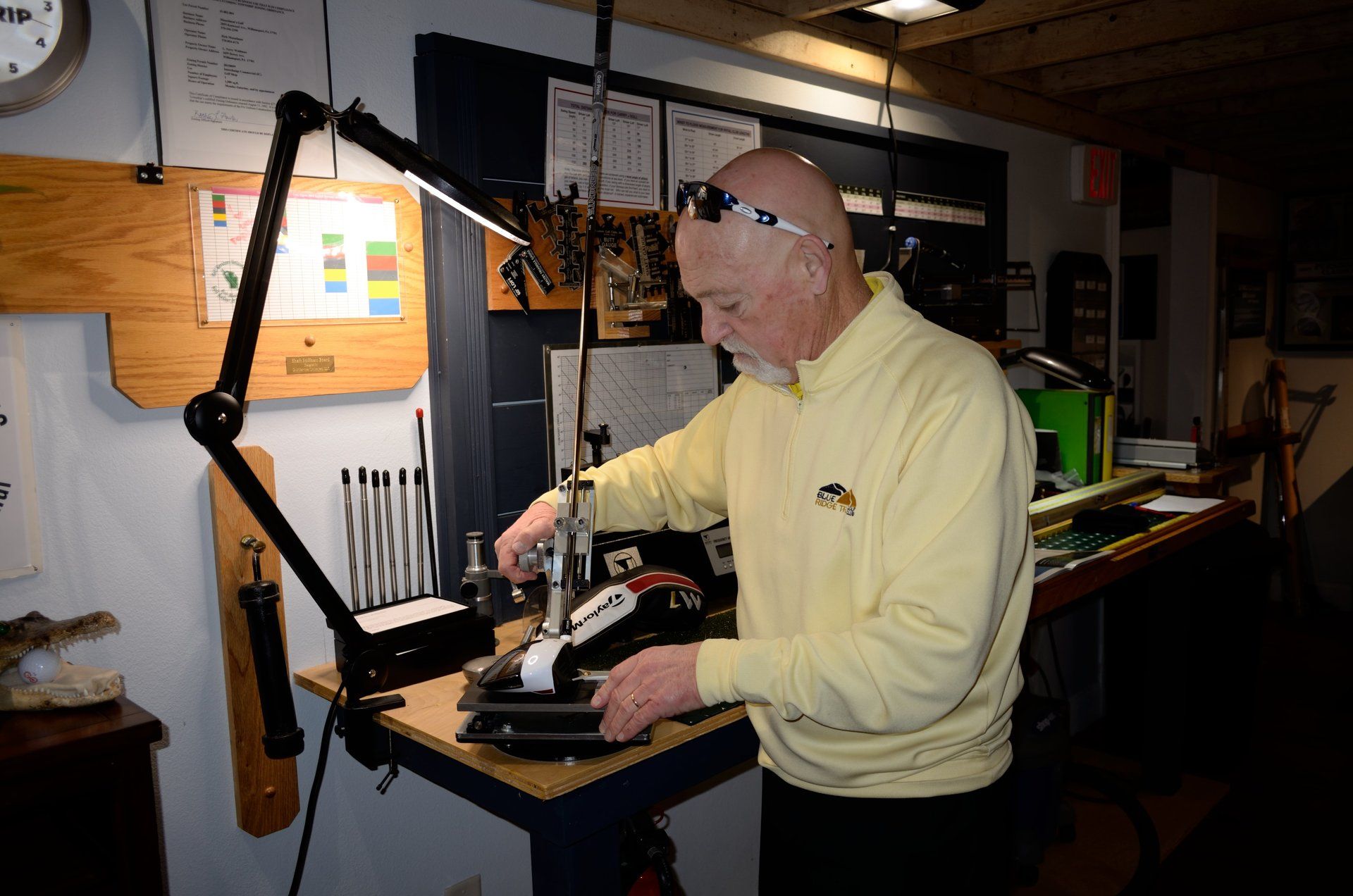 fixing golf clubs