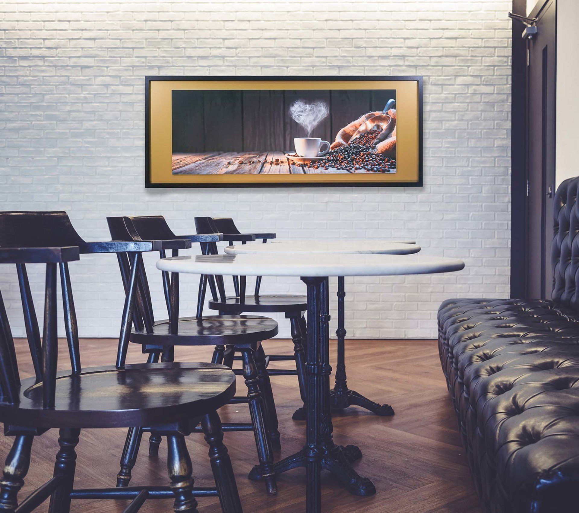 Bilderrahmen mit goldenem Passepartout