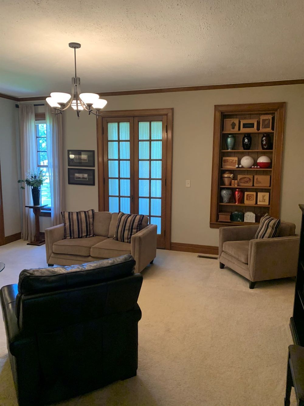 Liewer Funeral Home Sitting Room