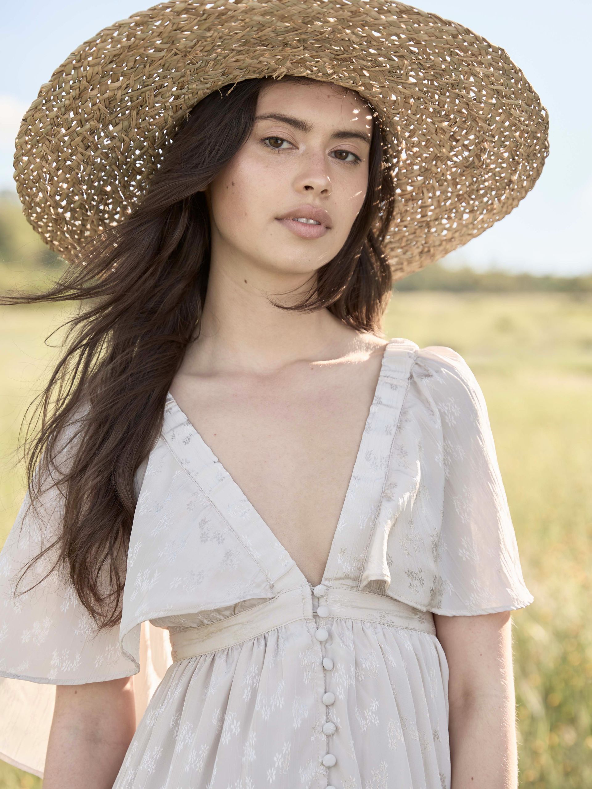 Chasity Zamora Personal Celebrity Wardrobe Fashion Stylist, Commercial and Advertising Stylist Styling Los Angeles