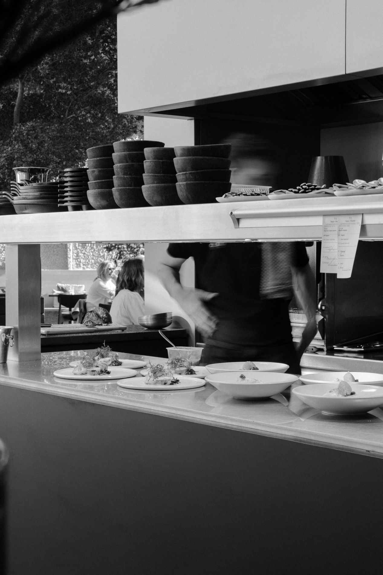 Buitenterras Vonk Gastrobar, restaurant in Kachtem, Izegem