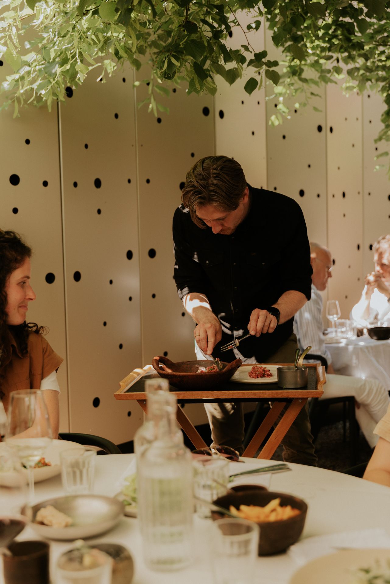 Buitenterras Vonk Gastrobar, restaurant in Kachtem, Izegem