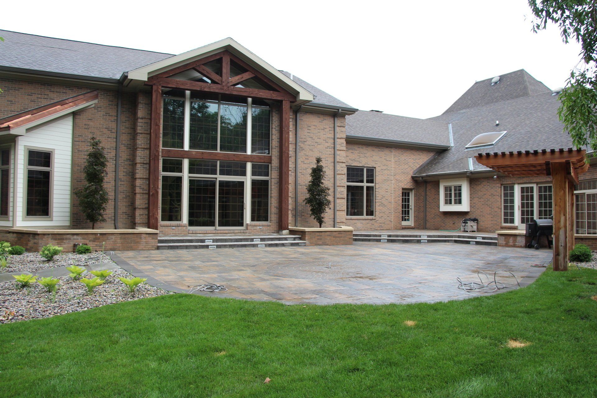 Residential landscaping by Harlow Enterprises
