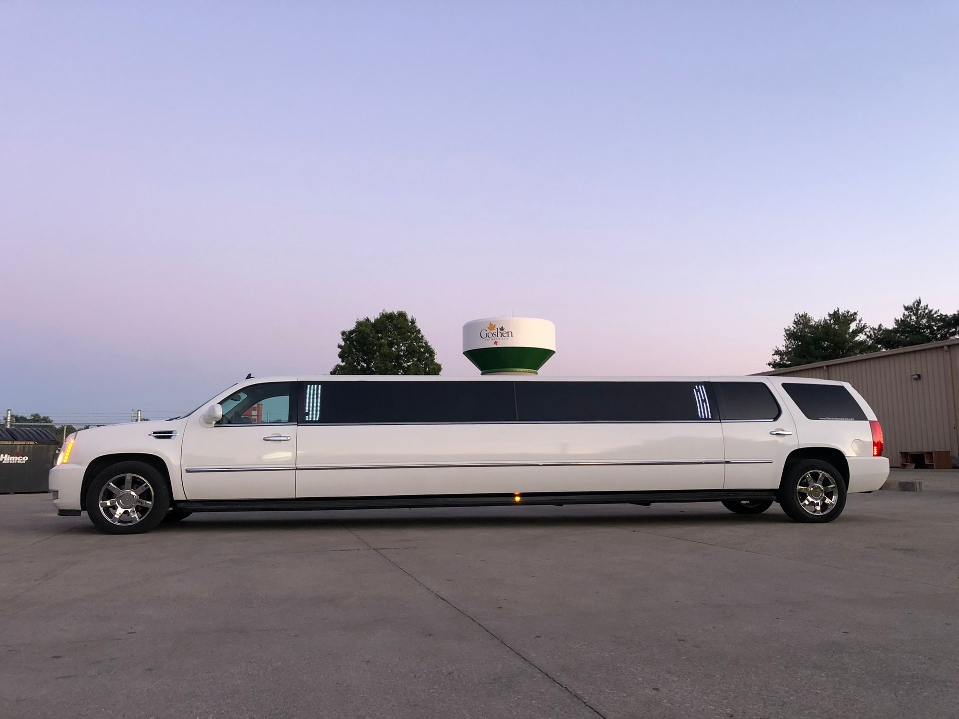 With our airport limo service, you'll get to your destination on time and looking stylish.