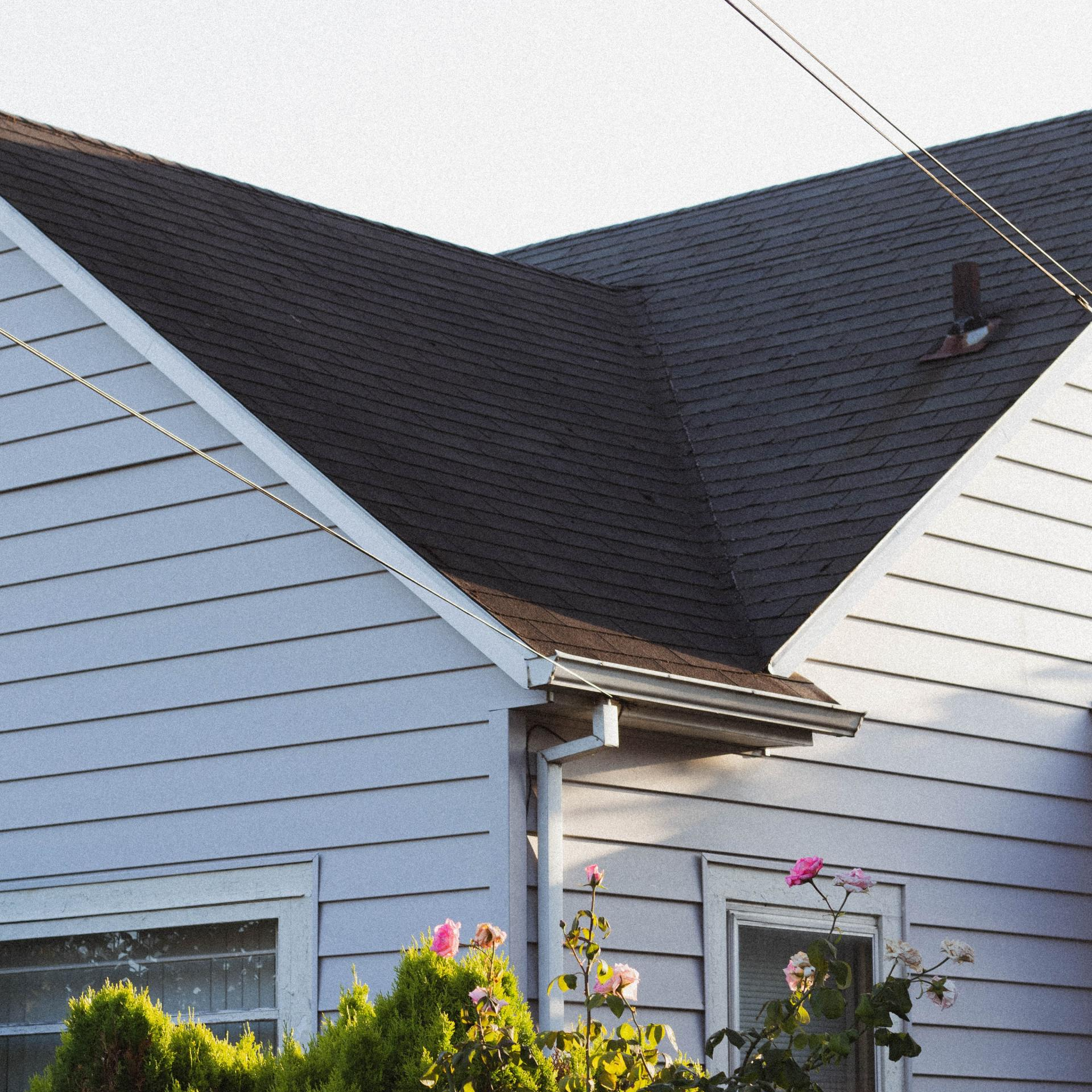 How long should a new roof installation take