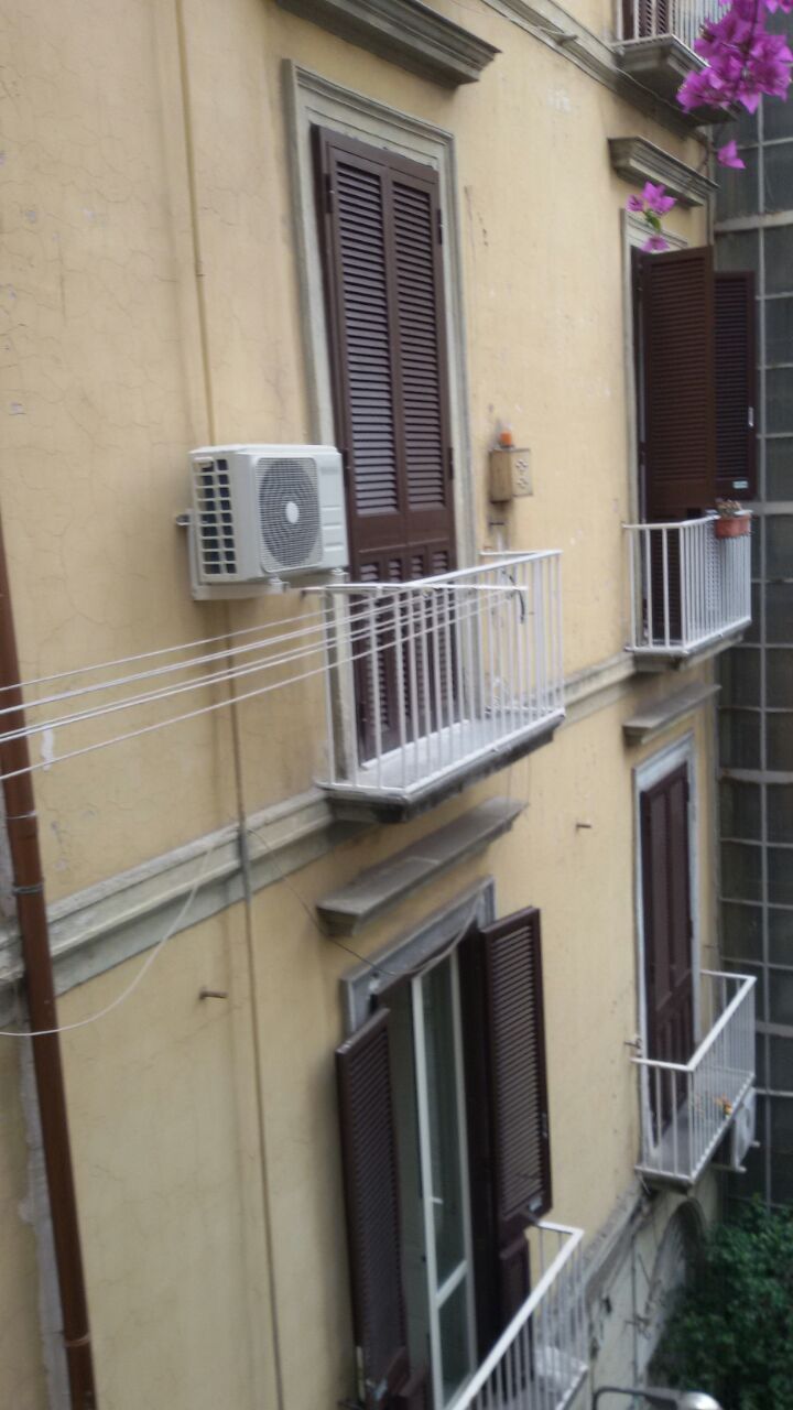 Persiane apoletane in ferro