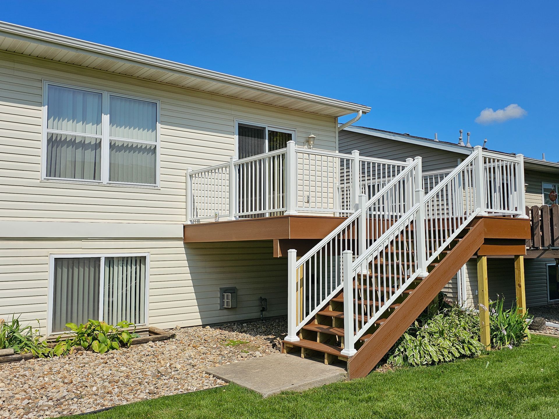 Brown composite deck in Marion Iowa