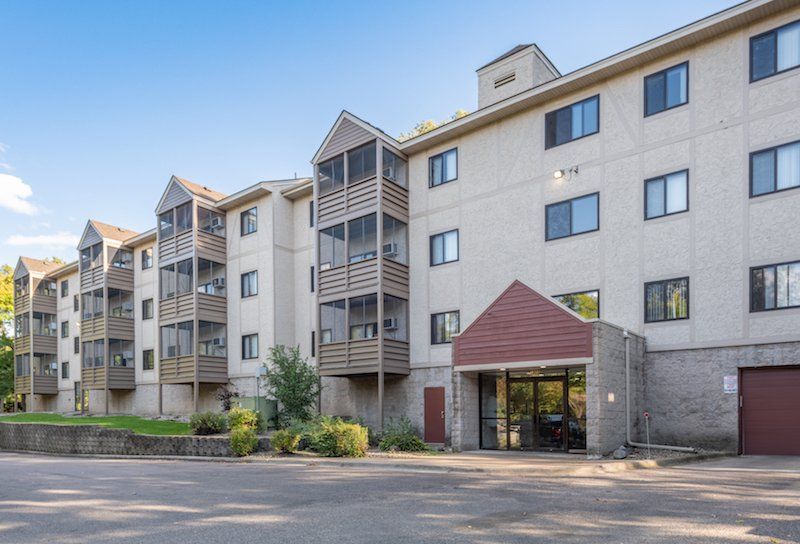 Kaposia Valley-Exterior