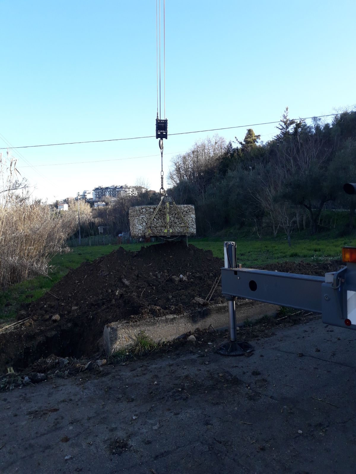 posa in opera di gabbioni metallici