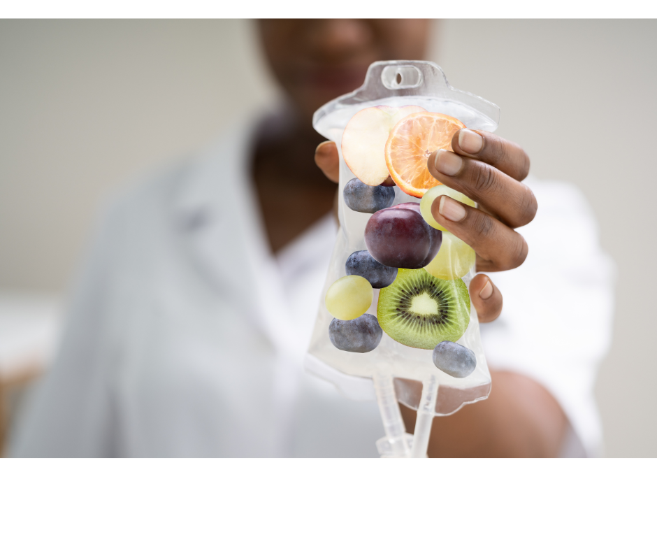 A woman is holding a bag of fruit in her hand.