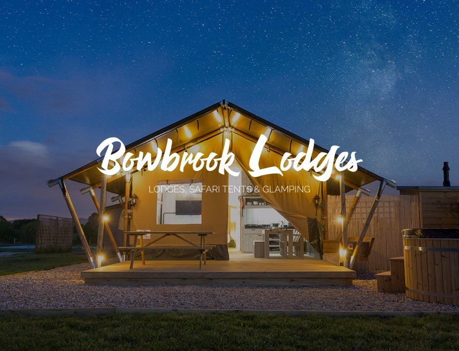 A picture of bowbrook lodges at night