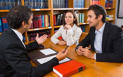 Couple with lawyer - Legal services in Manahawkin, NJ
