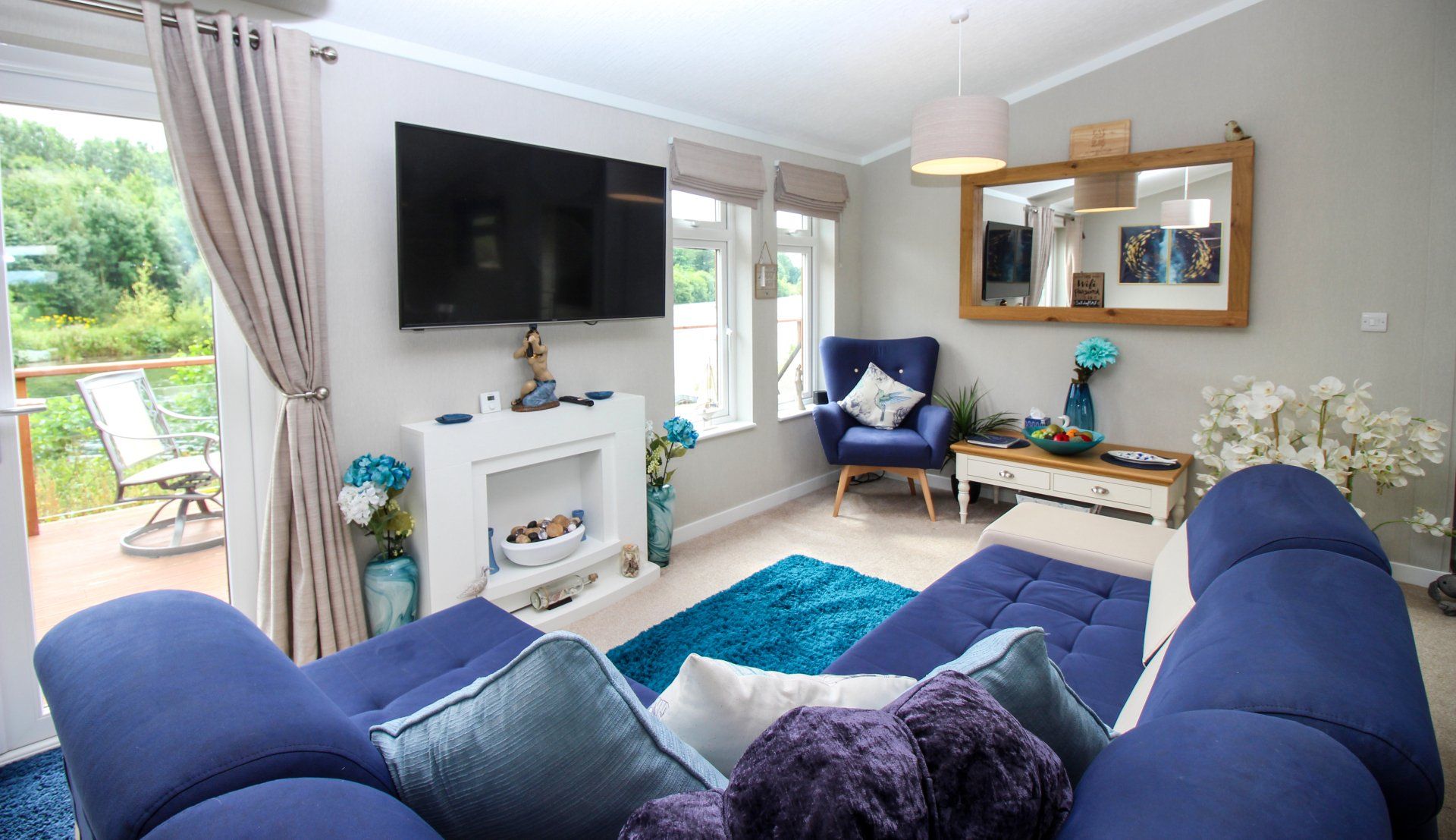 Luxurious lakeside lodges for sale Heron Lakes