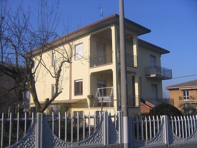 restauro esterni villa bifamiliare