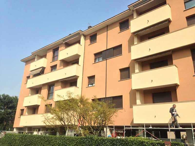 rifacimento facciata palazzo