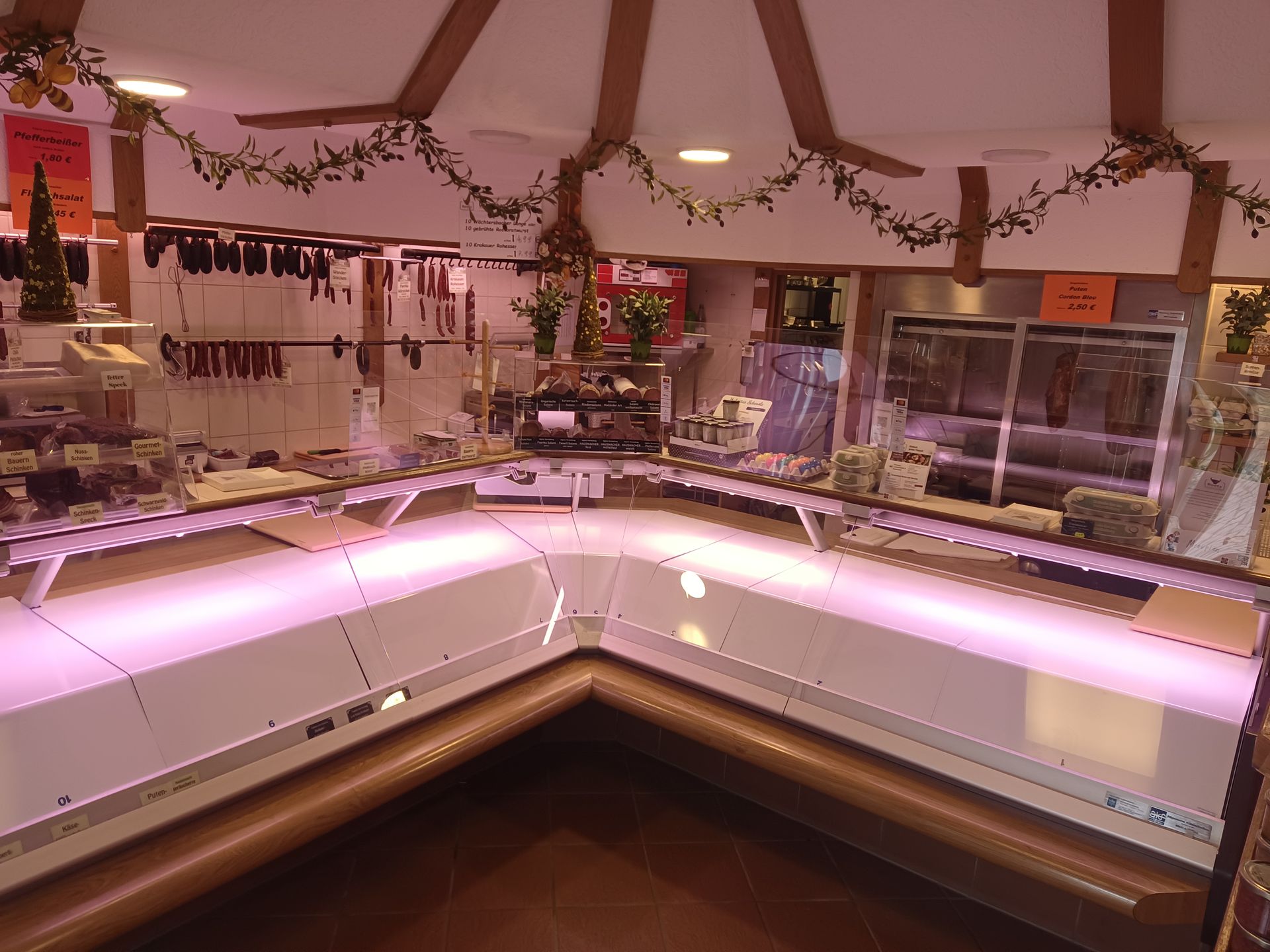 Nachtabdeckung Metzgereitheke