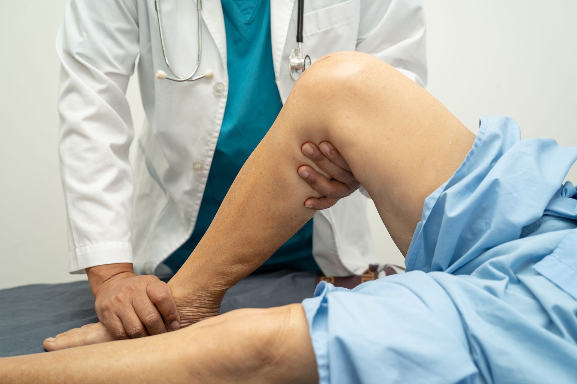 Recognizing the Signs That You May Need a Joint Replacement