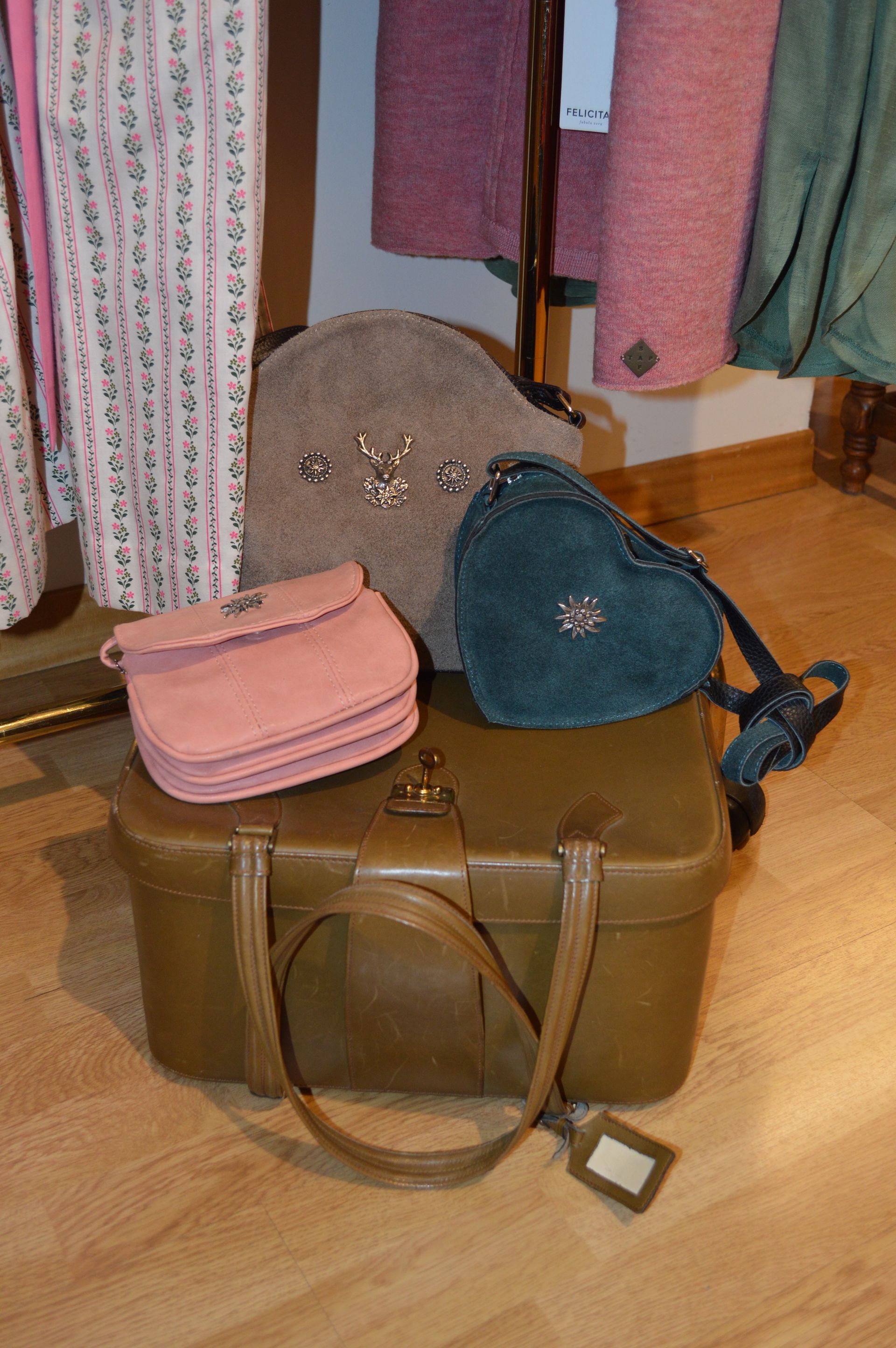 christine trieste accessori abbigliamento