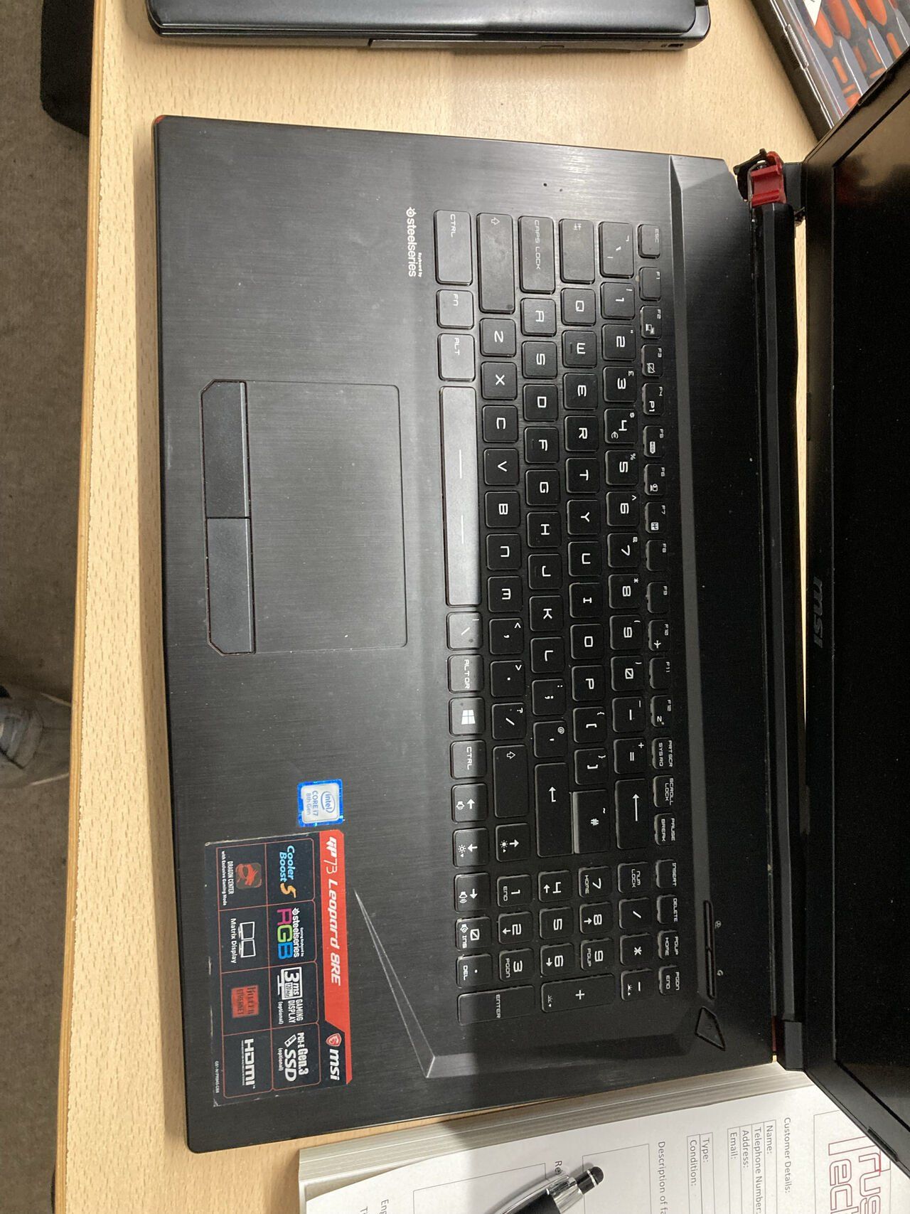 msi showing broken hinge